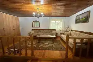 Geri Guesthouse, Gjirokaster