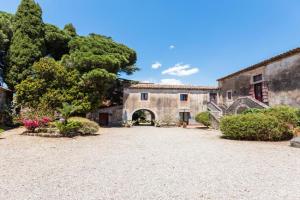 Villa Franca La Casina, Trecastagni