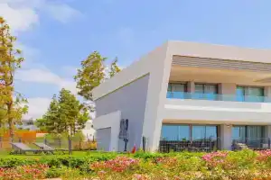 Eden House Chaparral Golf, Fuengirola
