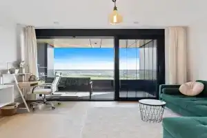 Luxurious City Retreat Balcony & Pool Access Apartments, Luxembourg