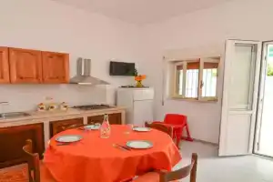 Casa Vacanza Ida 1A con accesso diretto alla Spiaggia di, Punta Prosciutto