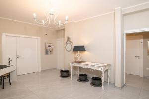 Five Apartment B&B, Licata