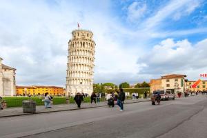 Luxury House at the Tower, Pisa