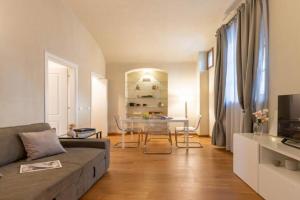 Suite near River, Relax and Design behind the Tower Apartments, Pisa
