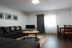Paro's Daily Apartment, Gjirokaster