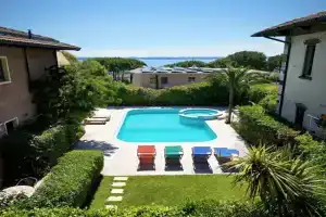 Villa Maria Apartments, Moniga