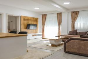 Apartman Jelena, Vrane