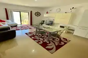 Modern SeaView Apartment, Xlendi