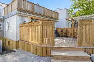 Huge Apartment - Best Location - Large Patio, Reykjavik
