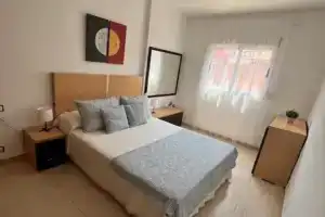 Cerca del mar, ascensor, descuentos semanales 4 personas Apartments, Cullera