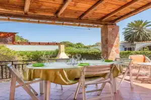 Villa Sole, Monte Nai