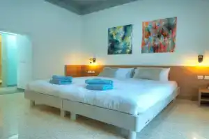 Tasteful 2bedrooms with Maltese balcony MCOP1-2, Sliema