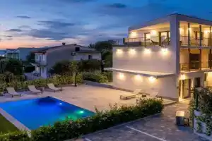 Beautiful Apartment In, Omisalj