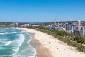 Beachfront Retreat at Burleigh, Breezy and Cosy Apartments, Gold Coast