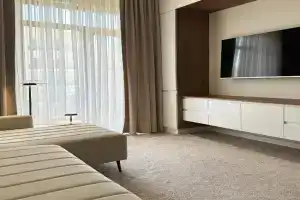 Direct access to CITY MALL, Central Park, Hilton Hotel, Chorsu Bazaar!, Tashkent