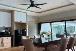 Sun Ray Private Pool villa 3 bed, Ao Nang