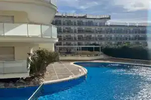 Clear Water Beach Apartments, Salou