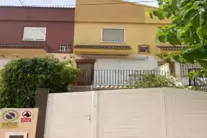 ADOSADO en Playa Morro de Gos en Guest house, Oropesa del Mar