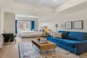 City Center King Suite Apartments, Montreal