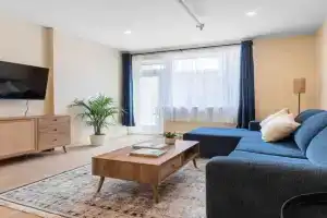 2BR Downtown Suite with Balcony Apartments, Montreal