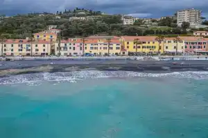 Mada e Leo Apartments, Imperia