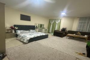 Feel like a home away home Guest house, Sharjah City
