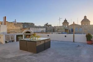 12 -16 , Pacifiku Scicluna Apartments, Birgu