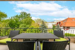 Napsugár 12 by HelloBalatonlelle Apartments, Balatonlelle