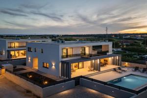 Villa Roko ZadarVillas, Nin