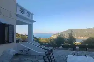 Villa Aspalathus Gold, Skopelos Town