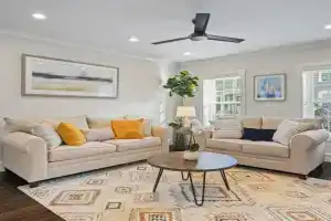 Upscale Azure by Saratoga Stays Apartments, Saratoga Springs