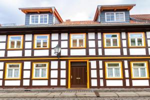 Fachwerkfeeling im gesamten EG-hochwertig neu sanierte Fewo im Heideviertel perfekte Innenstadtlage inklusive Parkplatz, Wernigerode