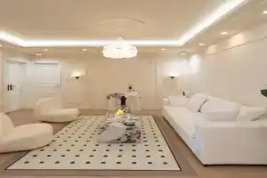 Molly House- walk to Yu Garden and Near the Bund, East Nanjing Road, 3bedrooms 1study 2 bathrooms elevator apartment, Shanghai