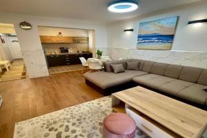 Apartment, Rafailovici