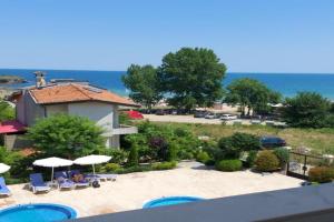 SEA WOLF Apartman Luksozen apartament s panoramna gledka km moreto klimatik s nova naplno oborudvana kuhnya otdelna banya s toaletna gledka km baseyna na 30 m ot plazha Parking km hotela Navsyakde blizo, Lozenets