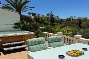 Exotic house with jacuzzi, near the sea, Mijas