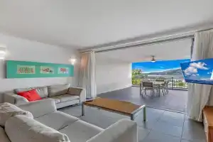 Sea Whisper on Airlie Apartments, Airlie Beach