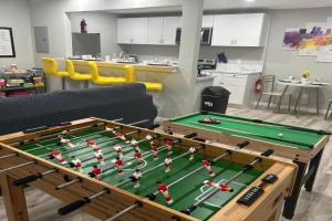 Games Haven with Crib Mins from AT&T, Sixflags, UTA, GlobeLife, AmericanAirlinesCenter Apartments, Arlington