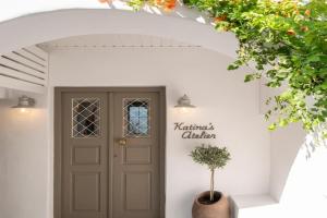 Katinas atelier Guest house, Parikia