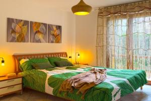 Ivy's Home Apartments, Ravenna