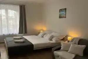 Széchenyi Apartman, Esztergom