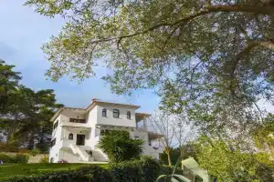 Casa at the top of the hill, Paliouri