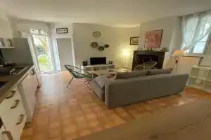 Charmante Maison La Source 2p 50m2 Quartier Paul Bert Guest house, Tours