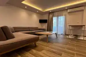 House Karga, Ormos Panagias