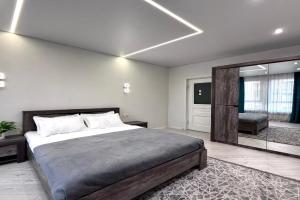 Spacious design Raimbek4 Residence, next to metro & drinking water as a gift Apartments, Almaty