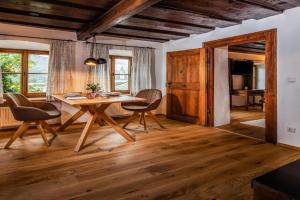 Hofmusikerhaus Fewo Hofmusikerhaus 1 Apartments, Berchtesgaden