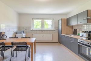 Wiesbaden Schierstein zentral im Rhein-Main-Gebiet, Monteure Herzlich Willkommen! Apartments, Wiesbaden