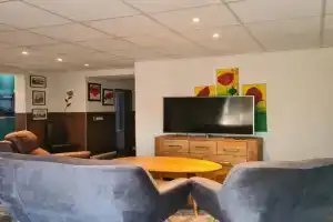 Geräumiges Wohnerlebnis - komfortabel und ruhig Apartments, Neubrandenburg