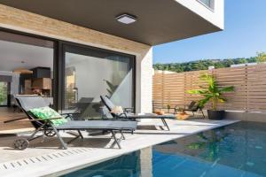 La Siesta Villas, Ixia