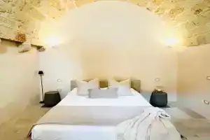 La Luminaria luxury apartment, Specchia